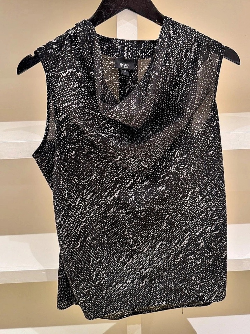 Mossimo Cowl Neck Tank Top in Black & White Pattern (Size M)